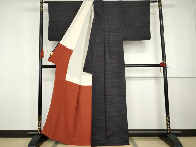 平和屋着物●本場結城紬 重要無形文化財 100亀甲 横段文 正絹 逸品 AABG7921cs