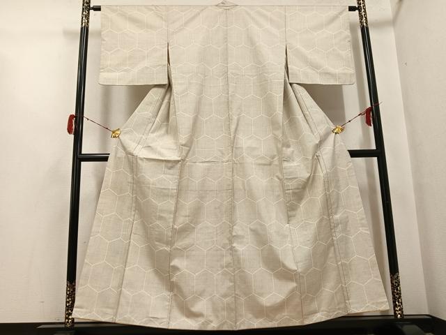 平和屋着物●本場大島紬 白大島 一元絣 亀甲文 正絹 逸品 AABG9586ph