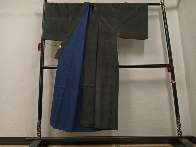 平和屋着物●男性 紬 縞 黒地 正絹 逸品 AABG9599ph