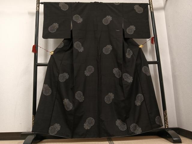 平和屋着物●結城紬 100亀甲 飛び亀甲 源氏車花文 正絹 逸品 AABH0462ph