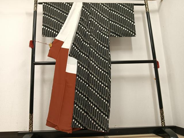 平和屋着物●上質な小紋 絞り 斜縞 黒地 正絹 逸品 未使用 AABH0465ph