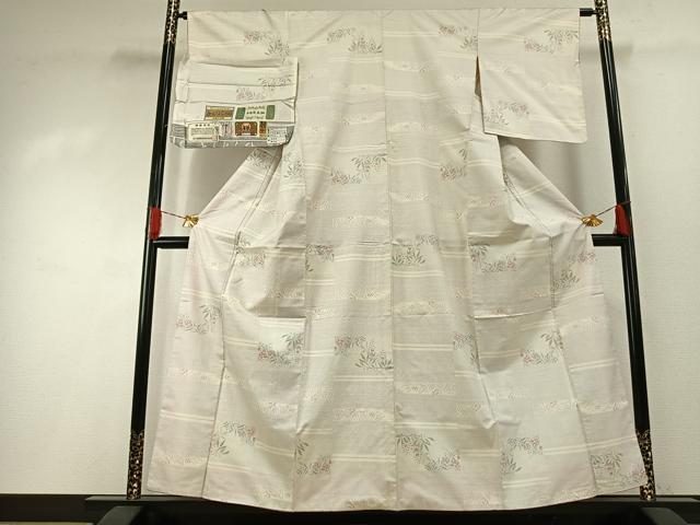 平和屋着物●本場大島紬 白大島 カタス7マルキ 特殊白染 手織 色紙草花文 友原織物謹製 湯水清子作 証紙付き 正絹 逸品 未使用 AABH0529fy