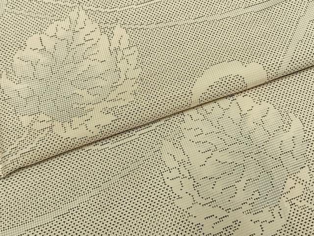 平和屋着物●本場大島紬 白大島 カタス7マルキ 葉唐草文 正絹 逸品 未使用 AABH0710fy