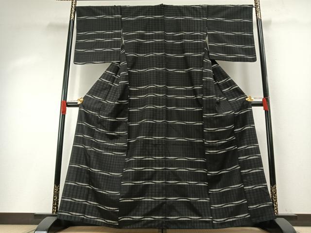 平和屋着物●上質な紬 横段文 黒地 正絹 逸品 AABH0820fy
