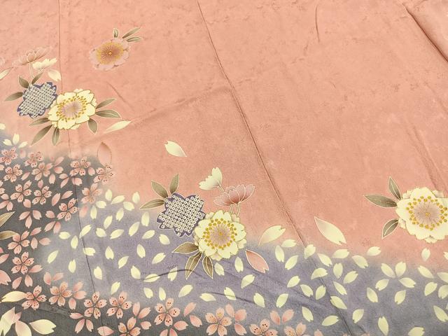平和屋着物●豪華振袖 舞桜文 暈し染め 金彩 ロング丈 正絹 逸品 AABH0821fy