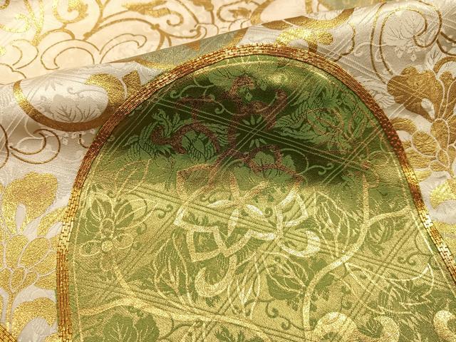 平和屋着物●訪問着 駒刺繍 絞り 花唐草文 金彩 正絹 逸品 未使用 AABH2010ph