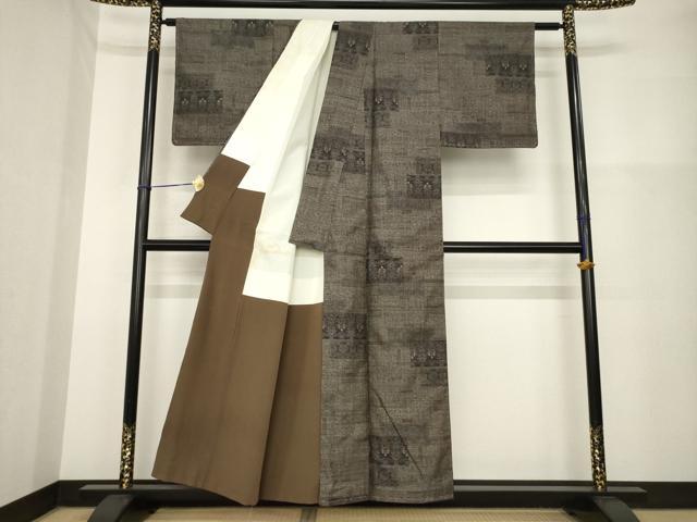 平和屋着物●都喜ヱ門 本場大島紬 純泥染め カタス7マルキ 総絣 名品の輝き 藤絹織物謹製 証紙付き 正絹 逸品 AABH2637ck