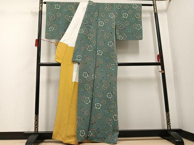 平和屋着物●上質な小紋 型染め 梅 鬼しぼ縮緬 正絹 逸品 AABH3020ph