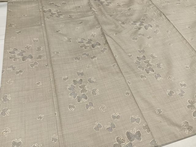 平和屋着物●本場大島紬 白大島 カタス7マルキ 舞蝶文 証紙付き 正絹 逸品 AABH3031ph