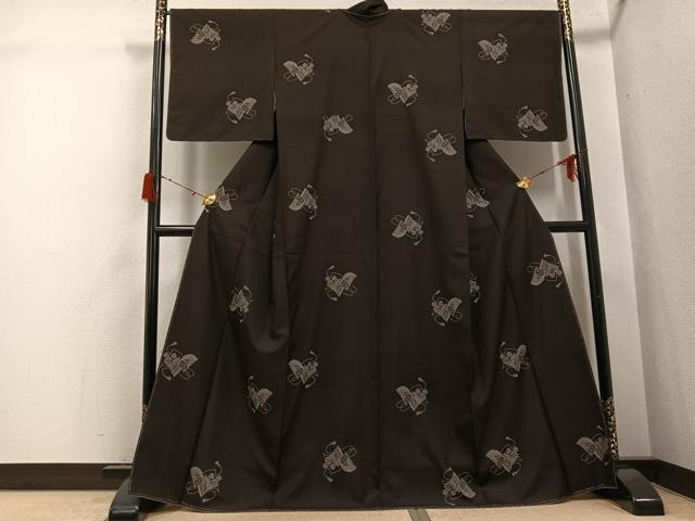 平和屋着物●本場大島紬 地空き カタス9マルキ 花冊子文 正絹 逸品 未使用 AABH3102ph