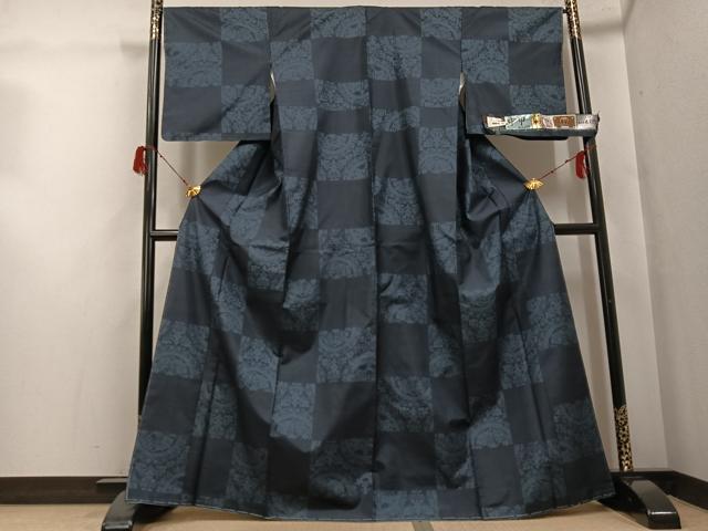 平和屋着物●三代目 仁左ェ門 本場大島紬 カタス7マルキ 市松花文 原絹織物謹製 証紙付き 正絹 逸品 未使用 AABH3114ph