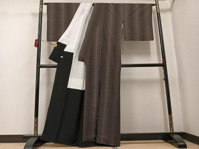 平和屋着物●本場大島紬 桝屋儀兵衛 古代染色純泥染 間道 華かすり 奄美織物謹製 証紙付き 正絹 逸品 AABH3132ph