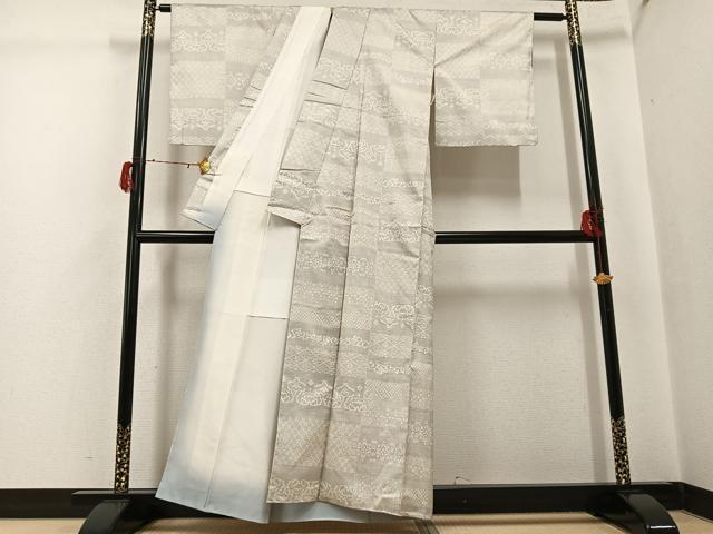 平和屋着物●東郷織物謹製 本場大島紬 白大島 160亀甲 花唐草文 正絹 逸品 AABH3143ph