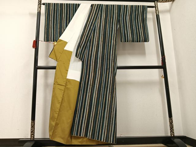 平和屋着物●上質な小紋 紬地 ろうけつ染 間道 正絹 逸品 AABH3159ph