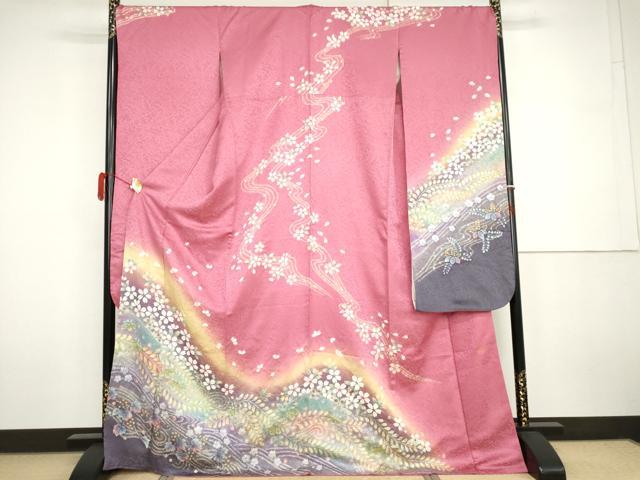 平和屋着物●岩田吉弘 振袖 流水草花文 暈し染め 金彩 金通し地 正絹 逸品 AABH3775cs