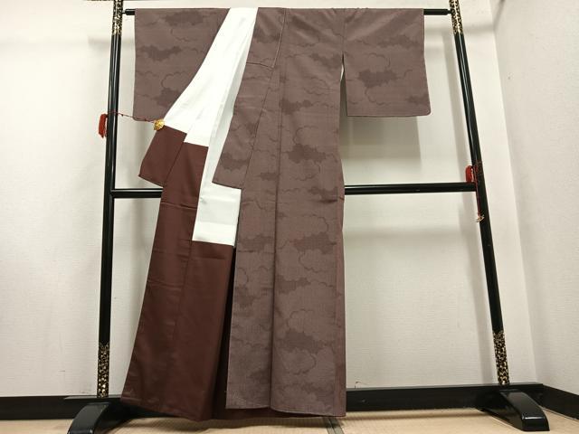 平和屋着物●本塩沢 やまだ織 110亀甲 重ね雲 雪の中のきれ 正絹 逸品 AABH3808ph