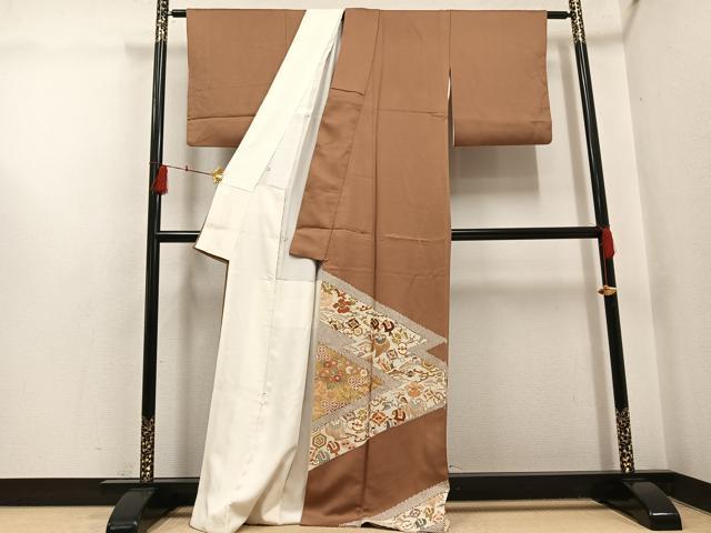平和屋着物●創業460年・千總 色留袖 駒刺繍 花宝尽くし 金彩 正絹 逸品 AABH4176ph