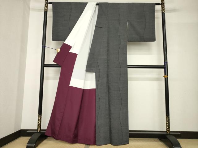 平和屋着物●本塩沢 170亀甲 よろけ間道 黒地 正絹 逸品 AABH4600ck