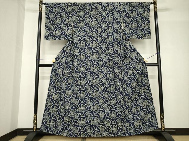 平和屋着物●浦野理一 型染め 小紋 花唐草文 鬼しぼ縮緬 正絹 逸品 AABH4611ck
