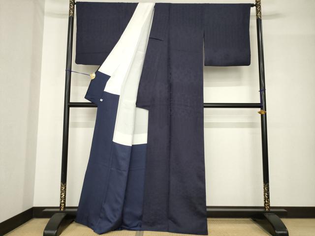 平和屋着物●英王室献上友禅作家 木下勝功 色無地 横段吉祥花地紋 藍鉄色 正絹 逸品 AABH4636ck