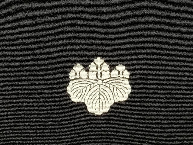 平和屋着物●創業460年・千總 黒留袖 駒刺繍 鶴 宝尽くし松文 金彩 正絹 逸品 AABH5105fy