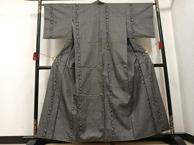 平和屋着物●本場大島紬 カタス9マルキ 唐草間道 正絹 逸品 AABH5323ph