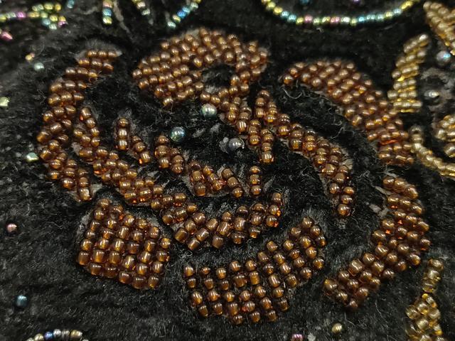 平和屋着物▼和装小物 和装バッグ ハンドバッグ ビーズ 花柄 金彩 木製ハンドル 逸品 AABH6662ay