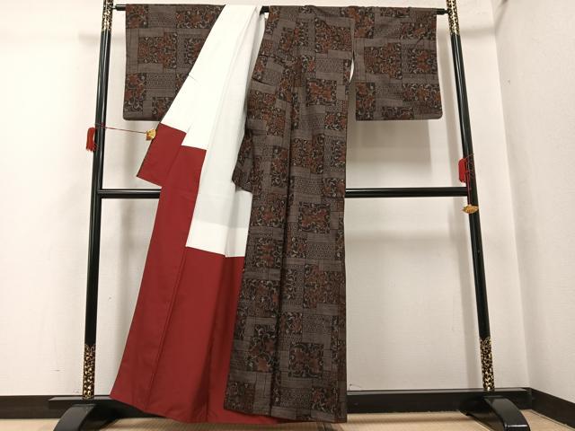 平和屋着物●本場大島紬 カタス7マルキ 更紗唐草文 たかし織物謹製 証紙付き 正絹 逸品 AABH6865ph