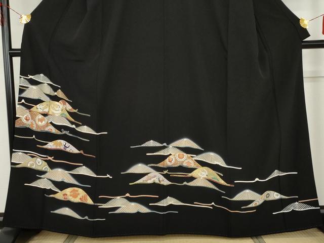 平和屋着物●創業460年・千總 黒留袖 駒刺繍 双鶴吉祥松文 金彩 正絹 逸品 AABH7139cs