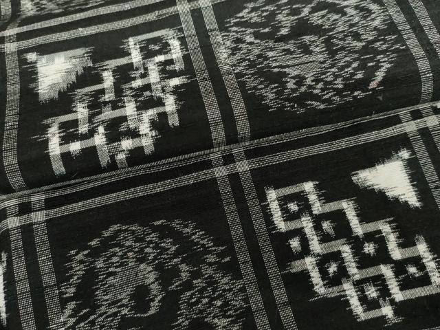 平和屋着物●上質な紬 格子 黒地 正絹 逸品 AABH7198cs
