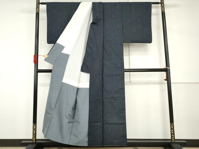 平和屋着物●本場大島紬 割り込み絣 亀甲花文 正絹 逸品 AABH7251cs