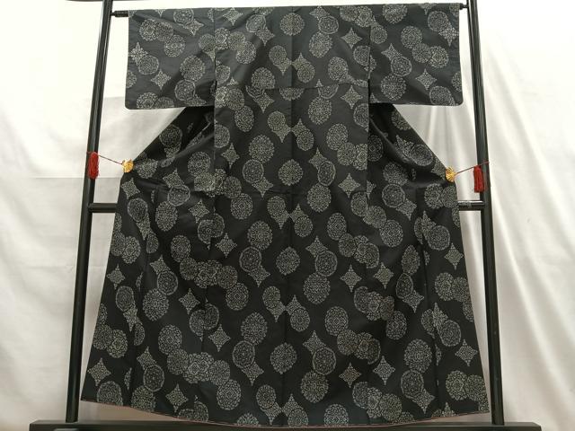 平和屋着物■上質な紬 飾花文 黒地 正絹 逸品 未使用 AABH7582oa