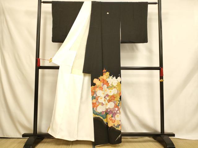 平和屋着物■豪華黒留袖 駒刺繍 枝花文 梅 菊 金彩 正絹 逸品 AABH9108fw