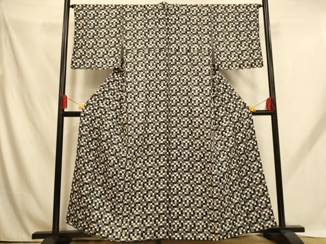 平和屋着物■上質な小紋 花蝶格子 黒地 正絹 逸品 AABH9152fw
