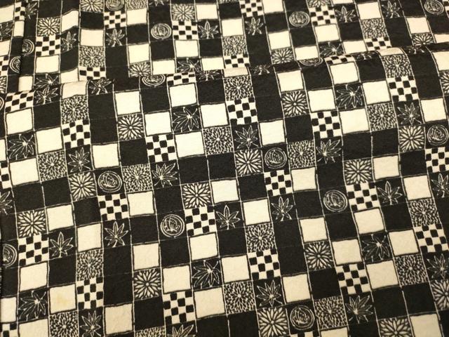 平和屋着物■上質な小紋 花蝶格子 黒地 正絹 逸品 AABH9152fw