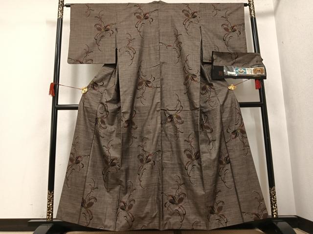 平和屋着物●本場大島紬 古代染色純泥染め カタス9マルキ 舞花文 恵絹織物謹製 証紙付き 正絹 逸品 AABH9634ph