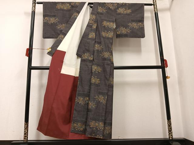 平和屋着物●本場大島紬 一元7マルキ 草花文 正絹 逸品 AABH9637ph