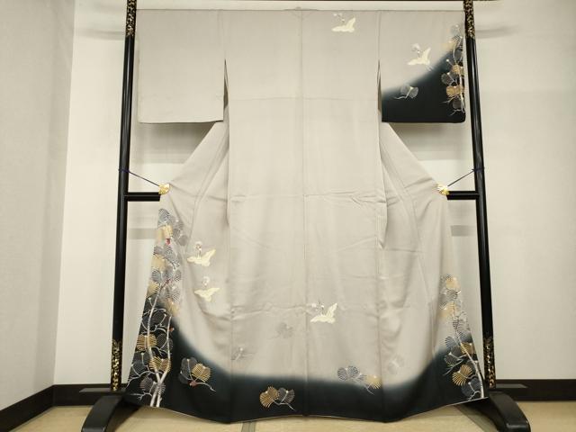 平和屋着物●訪問着 作家物 駒刺繍 飛鶴松文 暈し染め 金彩 正絹 逸品 AABH9956ck