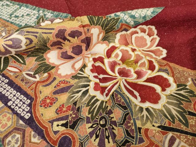 平和屋着物●豪華振袖 駒刺繍 吉祥雪輪花車文 金彩 金通し地 正絹 逸品 AABH9975ck