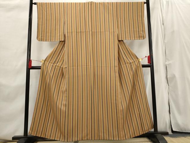 平和屋着物■上質な小紋　間道　正絹　逸品　AABI0320st 平和屋着物□上質な小紋 更紗花間道 正絹 逸品 AABI0300st - メルカリ
