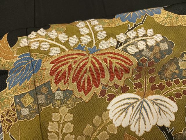 平和屋着物●創業460年・千總 黒留袖 駒刺繍 草花文 金彩 ロング丈 正絹 逸品 AABI0449ph