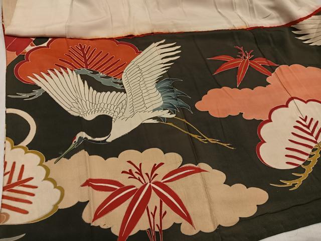 平和屋本店●アンティーク 大正ロマン 振袖 駒刺繍 松竹梅群れ鶴御所車文 黒地 金彩 正絹 逸品 AABI0467ph