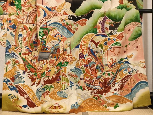 平和屋本店●アンティーク 大正ロマン 振袖 駒刺繍 立波風景花宝尽くし 黒地 正絹 逸品 AABI0468ph