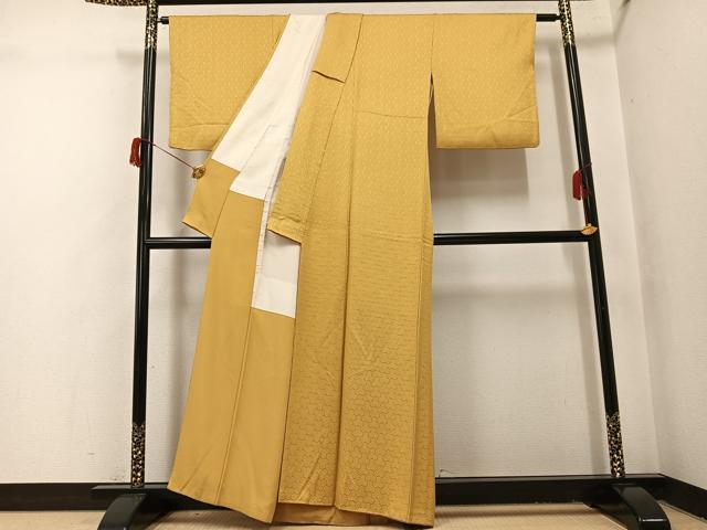 平和屋着物●上質な色無地 毘沙門亀甲地紋 黄朽葉色 正絹 逸品 AABI0480ph