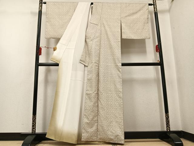 平和屋着物●本場大島紬 白大島 一元7マルキ 菱文 正絹 逸品 AABI0538ph