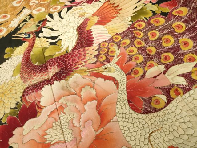 平和屋本店●アンティーク 大正ロマン 振袖 駒刺繍 孔雀花文 黒地 金彩 正絹 逸品 AABI0785ck