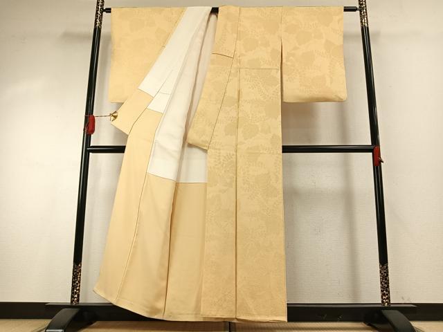平和屋着物●上質な色無地 唐草地紋 砥粉色 正絹 逸品 AABI1213fy