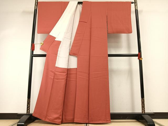 平和屋着物●本加賀友禅作家 毎田仁郎 色無地 草花地紋 浅緋色 正絹 逸品 未使用 AABI1227fy