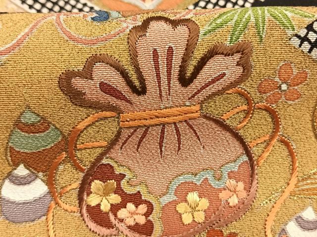 平和屋着物●豪華黒留袖 作家物 駒刺繍 草花文 金糸 金彩 正絹 逸品 AABI1326fy