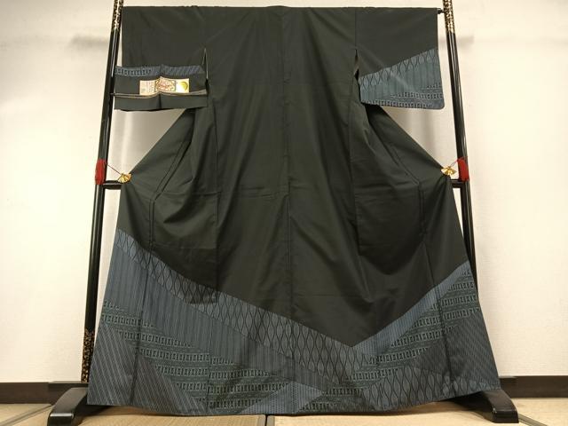 平和屋着物●本場縞大島紬 染大島 幾何学文様 喜名田織物謹製 証紙付き 正絹 逸品 AABI1426fy